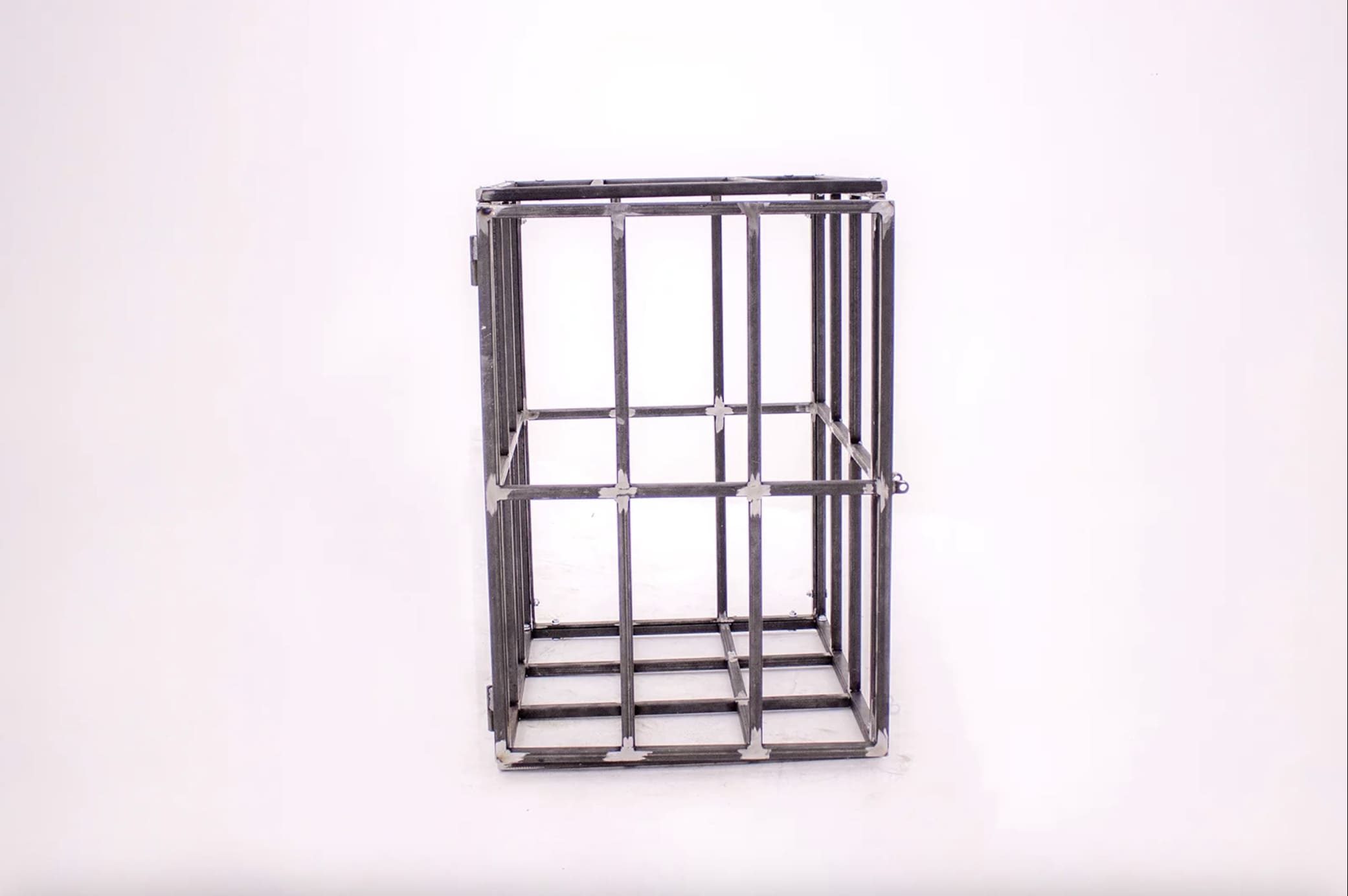 KITTY’S CAGE 1