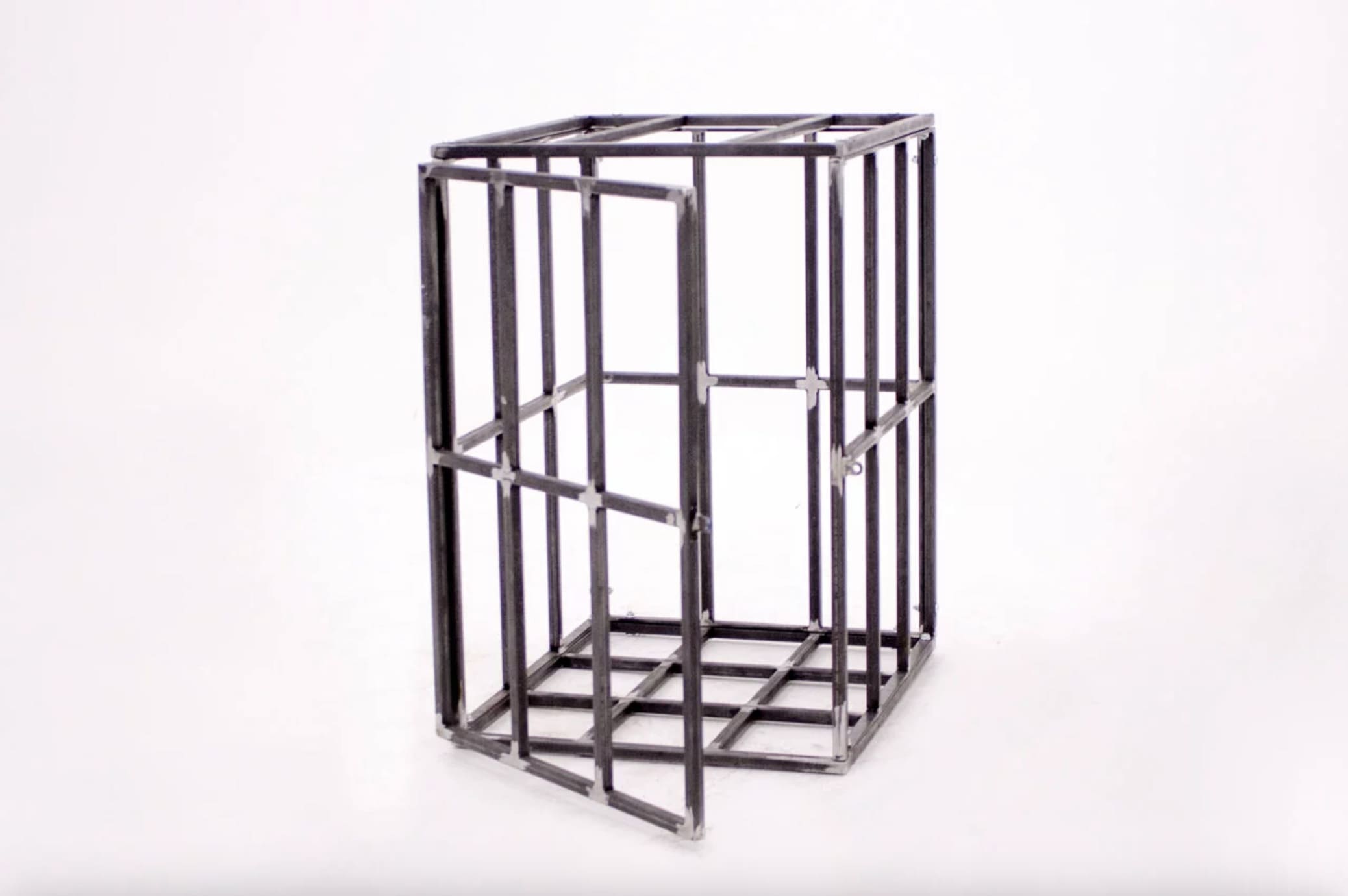 KITTY’S CAGE 2