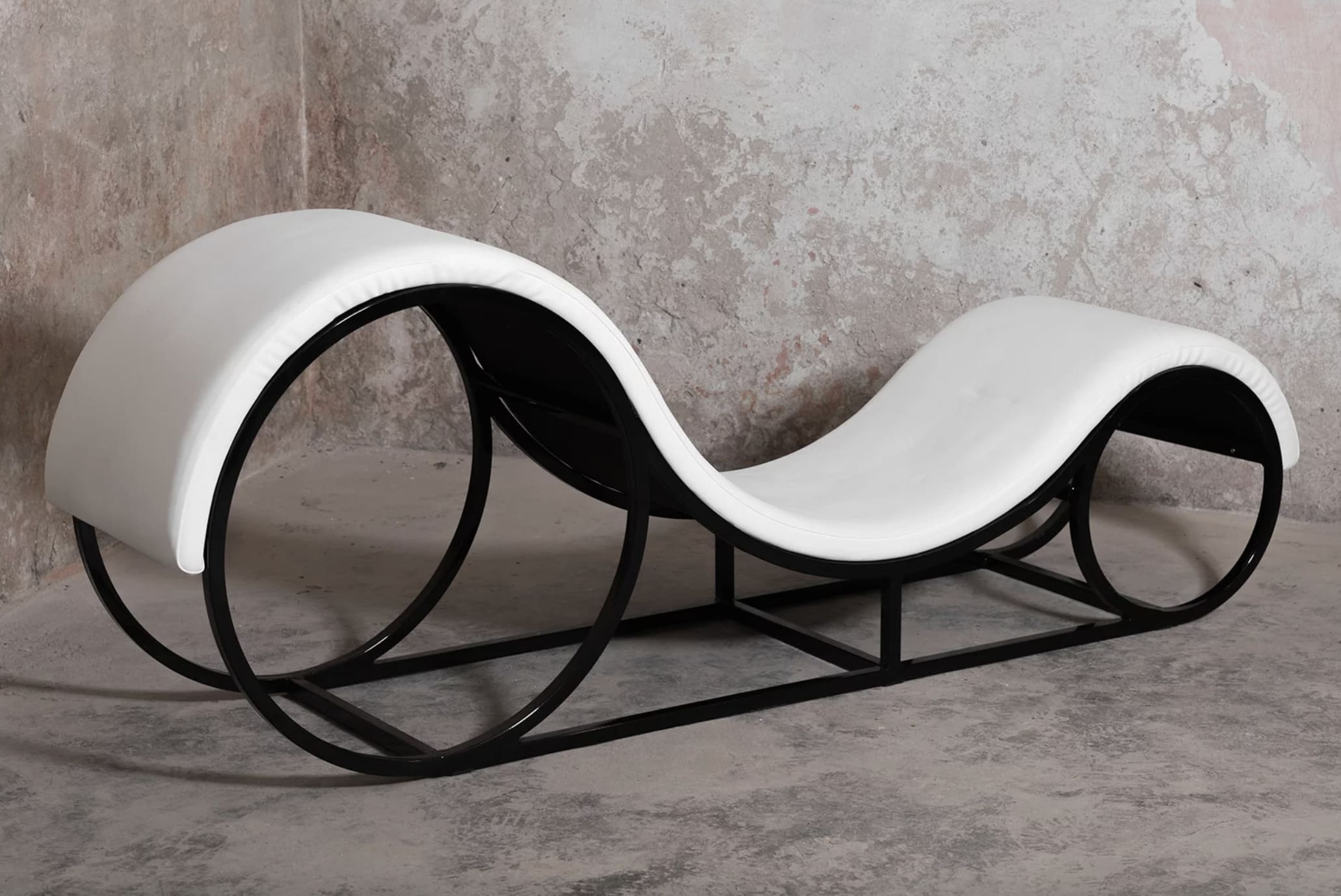 TANTRA SOFA 1