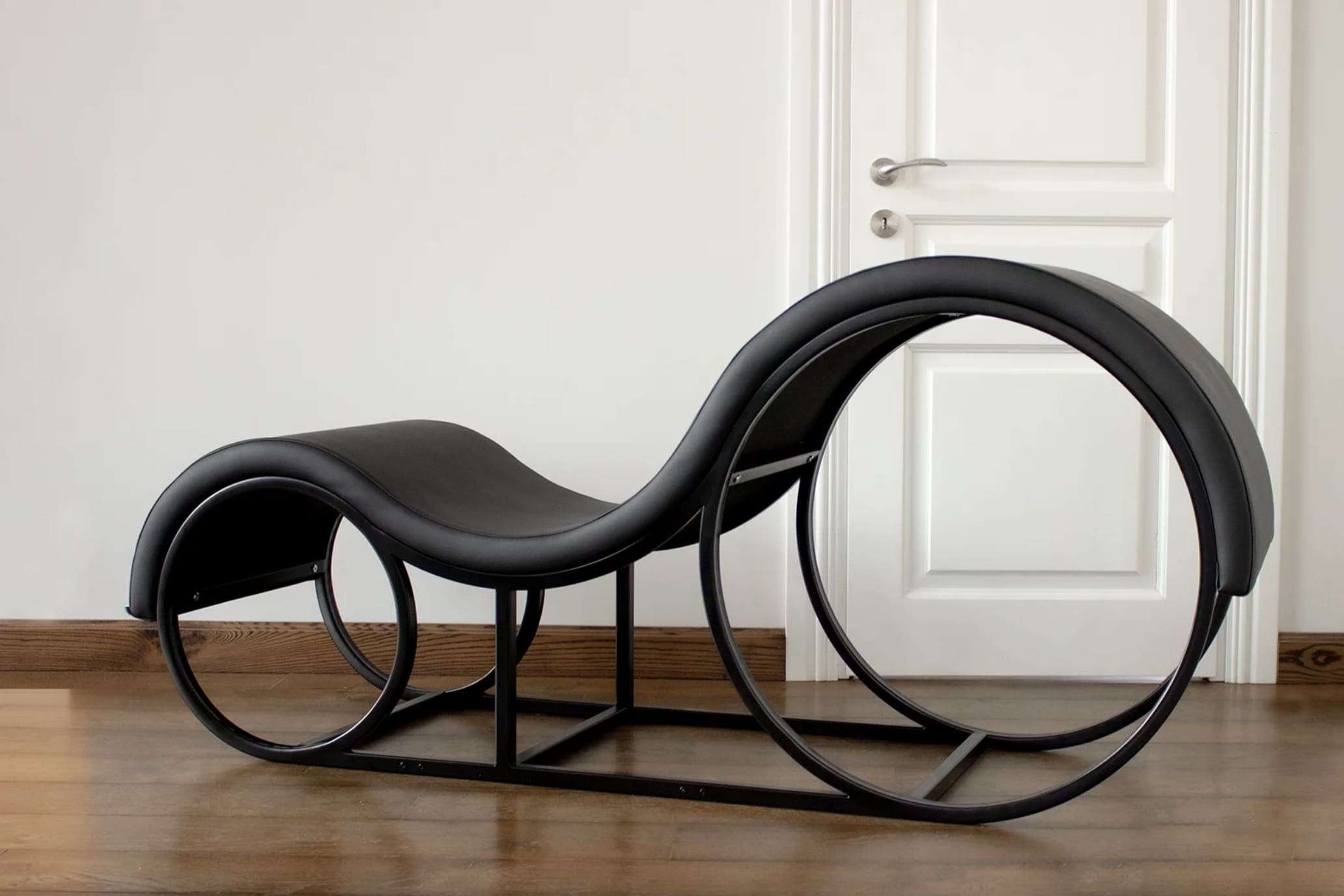 TANTRA SOFA 3